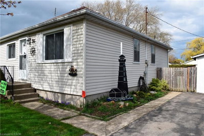 36 Woodhouse Avenue