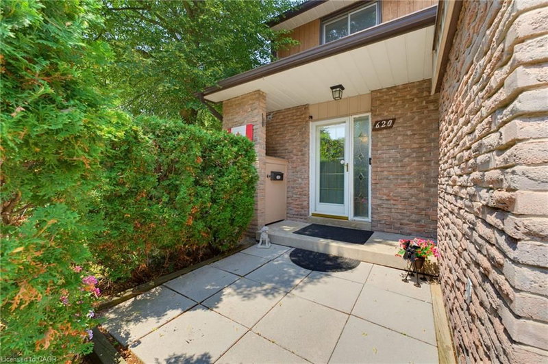620 Forestwood Crescent