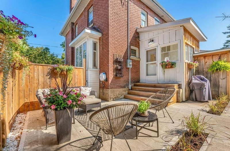 47 Eagle Avenue