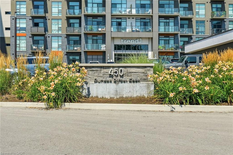 309 - 450 Dundas Street E