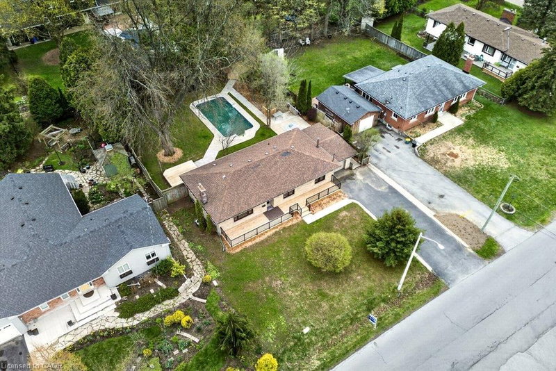 18 Garden Avenue