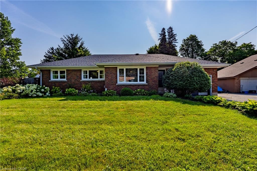 Single Family Residence sold at 249 Leamon Street, Waterford, ON, N0E 1Y0 - Waterford - MLS: 40850958