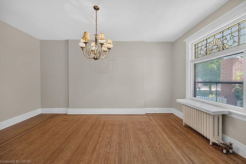 103 Mary Street photo 5
