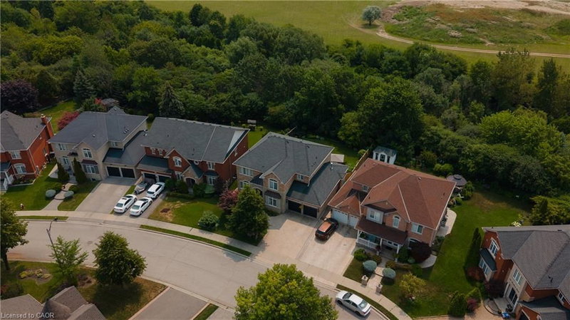 26 Packham Circle