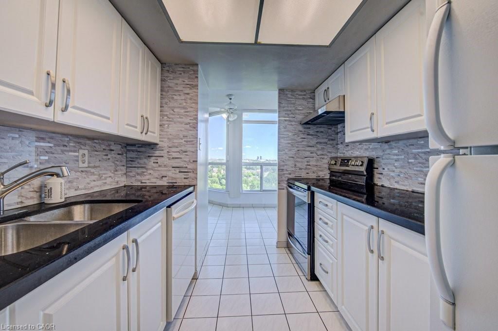 1109-5 Rowntree Road, Toronto, view 18