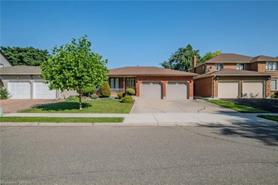 41 Royal Oak Drive