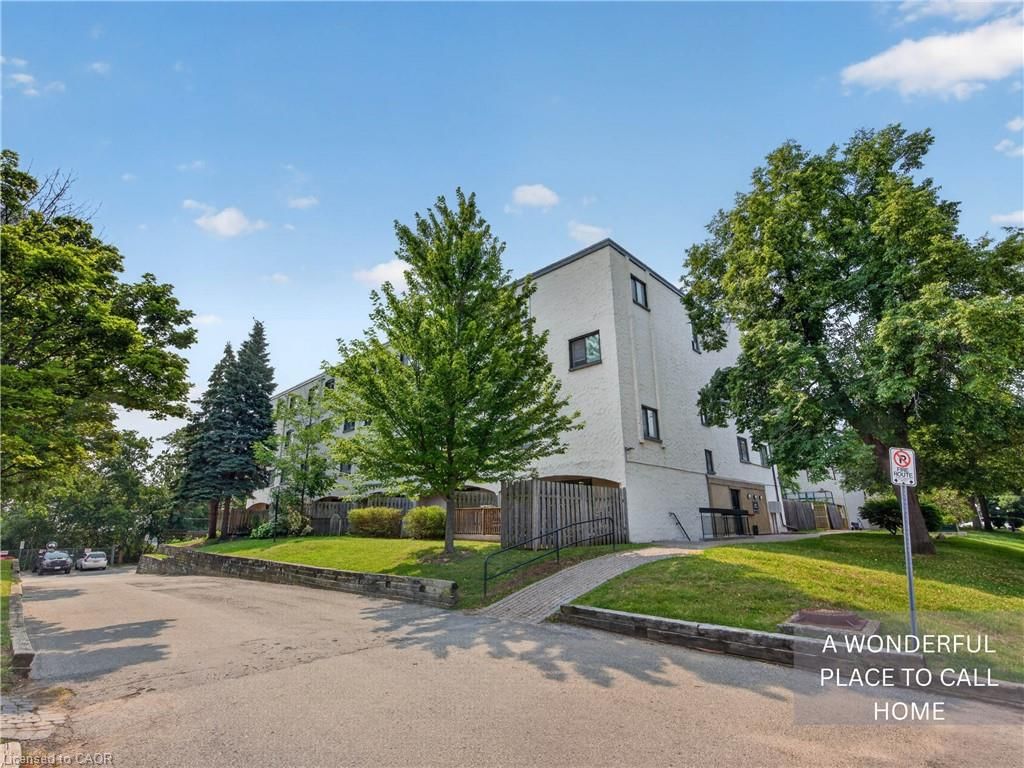 Condo/Apt Unit sold at 112-1050 Falgarwood Drive, Oakville, ON, L6H 2P3 - FA Falgarwood - MLS: 40851078