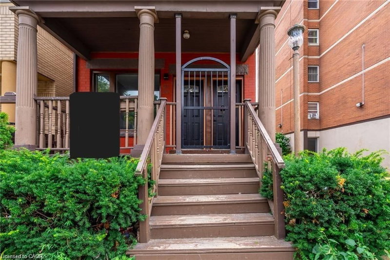 Upper - 241-243 King Street W