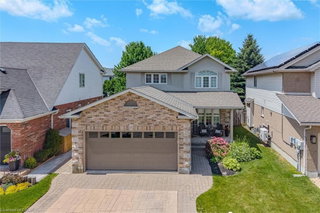 17 Carroll Crescent