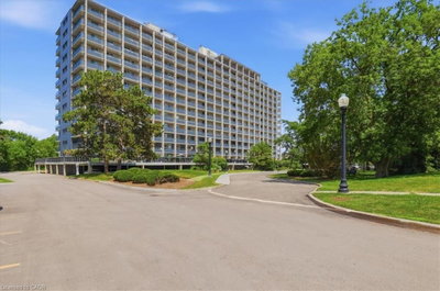 806 - 58 Bridgeport Road