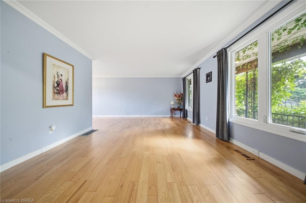 106 Memorial Drive — photo 3