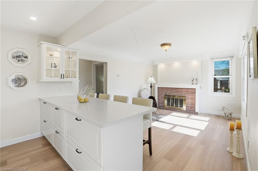 Single Family Residence for sale at 894 Garth Street, Hamilton, ON, L9G 4K9 - Westcliffe - MLS: 40851536