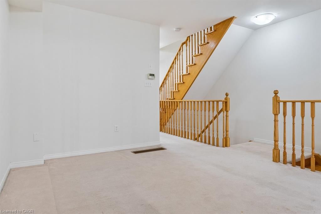 8 Jim Baird Mews, Toronto, view 25