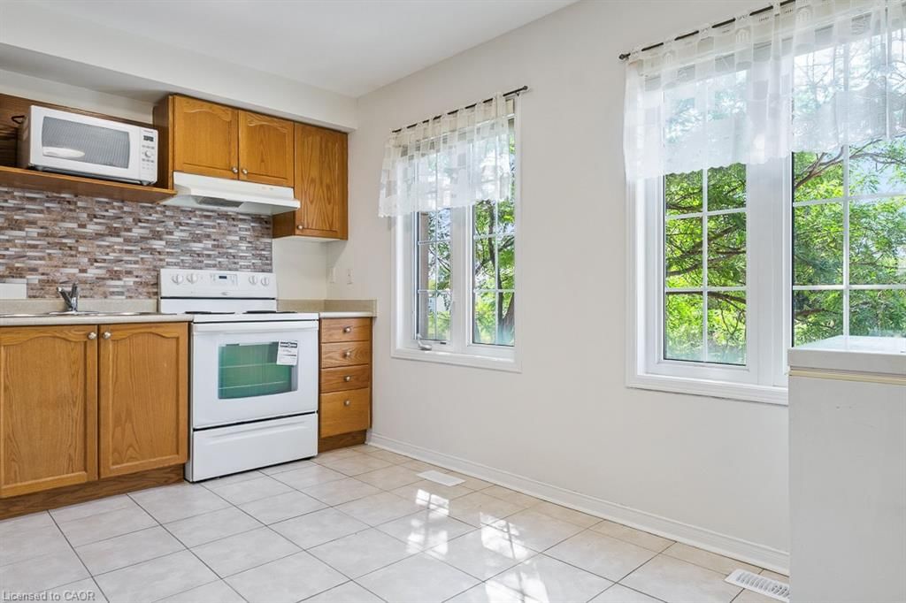 8 Jim Baird Mews, Toronto, view 27