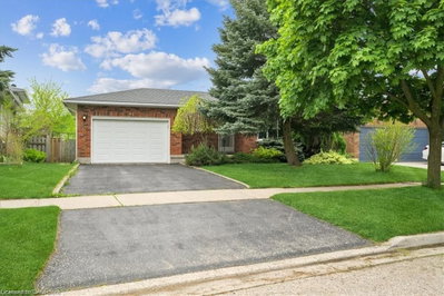 Upper - 47 Claycroft Crescent