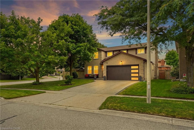19 Alona Avenue