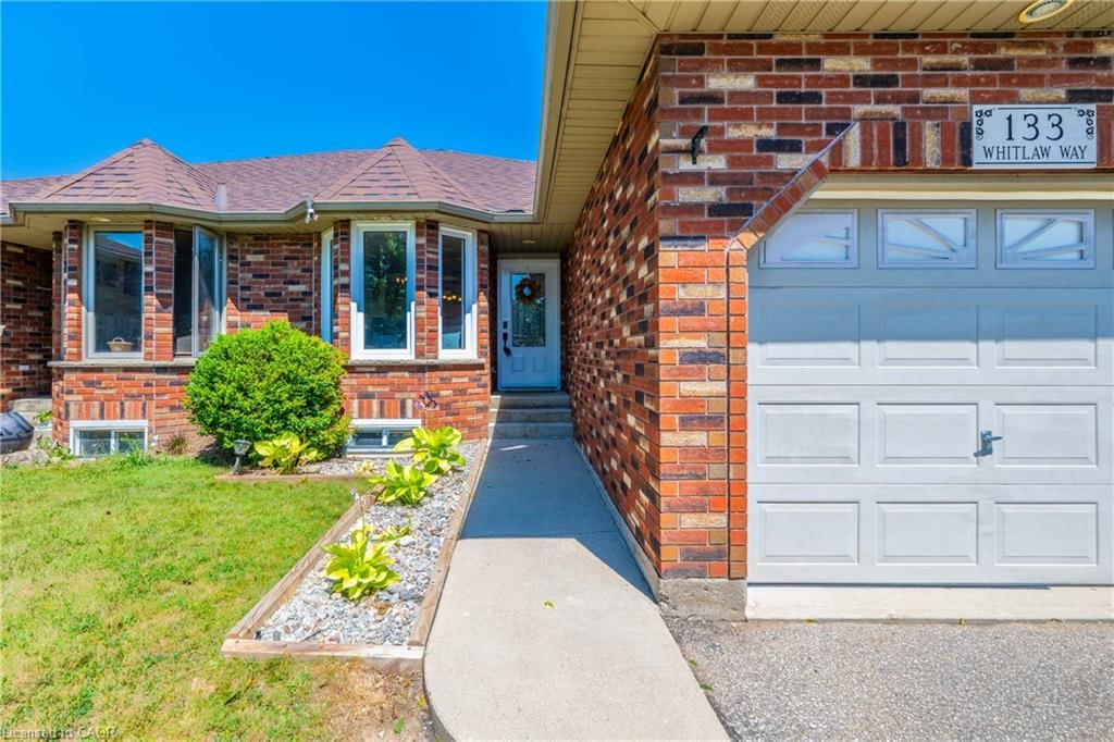 133 Whitlaw Way — photo 3