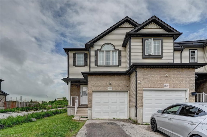 1367 Countrystone Drive E