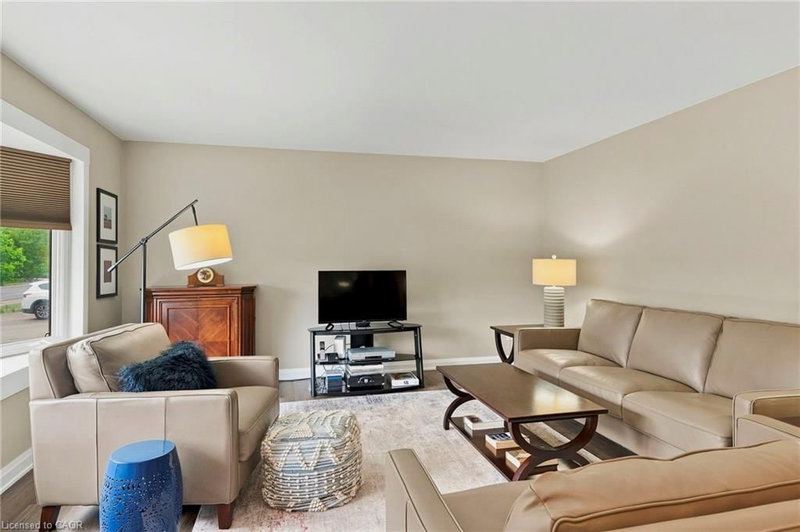 1008 Garth Street photo 5