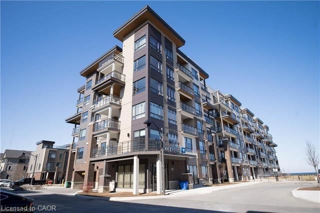 402 - 40 Esplanade Lane