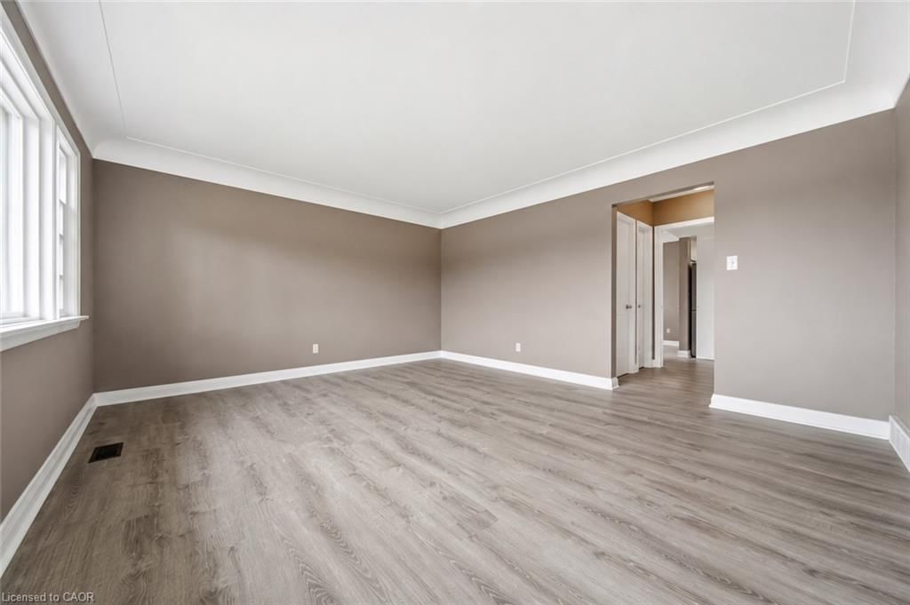 A - 293 Highland Road E 2
