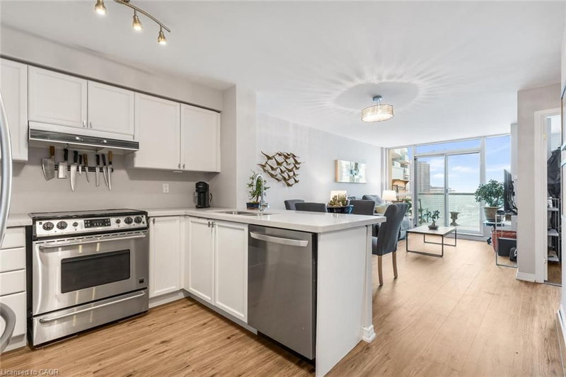 2565 Erin Centre Boulevard photo 5