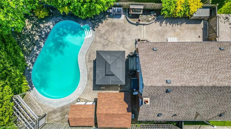 27 Delevan Crescent