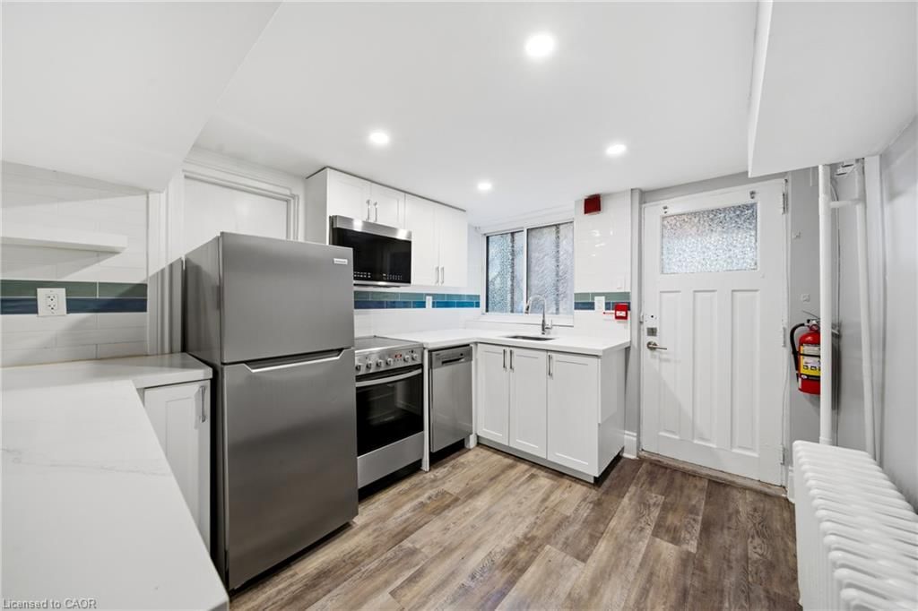 3R - 1 Kingswood Road 5