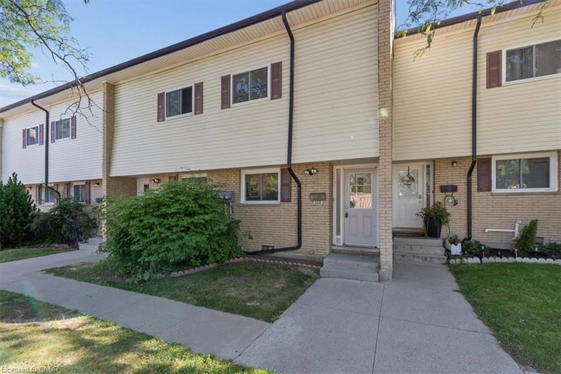 8 - 211 Veronica Drive