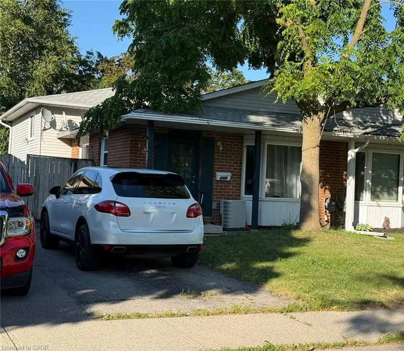 A - 290 Camille Crescent
