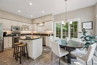 11 - 25 Manor Park Crescent