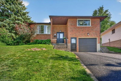 11 Graywood Court