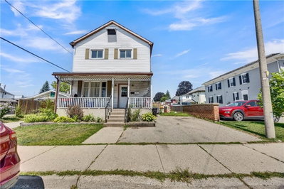 10 Venison Street W