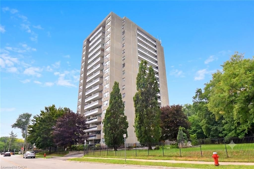 Condo/Apt Unit sold at 401-2263 Marine Drive, Oakville, ON, L6L 5K1 - BR Bronte - MLS: 40852351