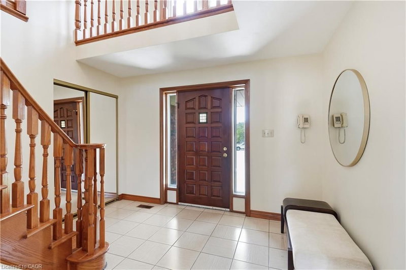 18 Marcel Place photo 5