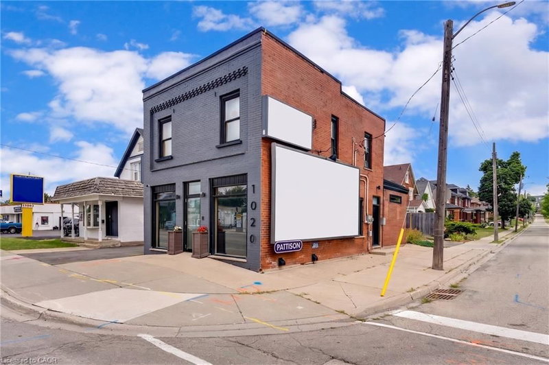 1020 King Street E photo 1