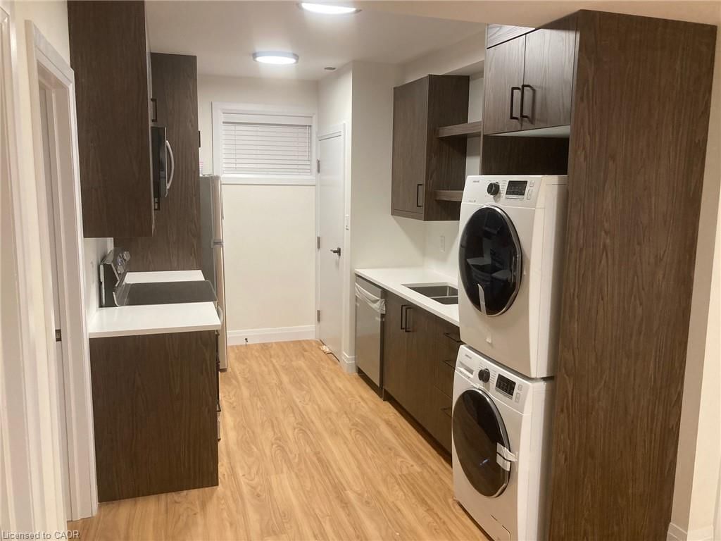 33B (lower unit) - 33 Church Street E, Elmira 2