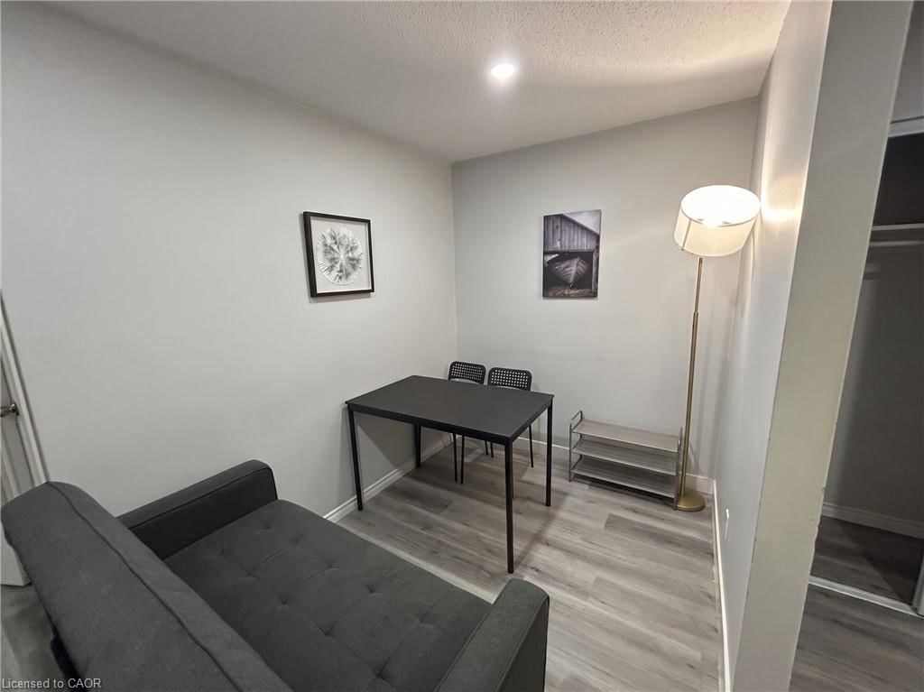 4 - 303 King Street N, Waterloo 4