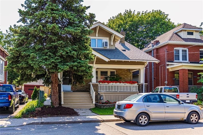 121 Eastbourne Avenue