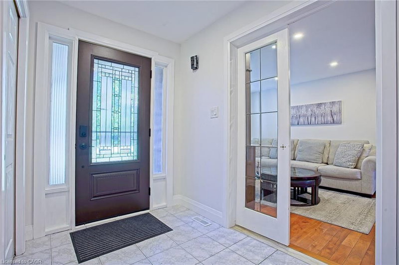 39 Ainsworth Street photo 5
