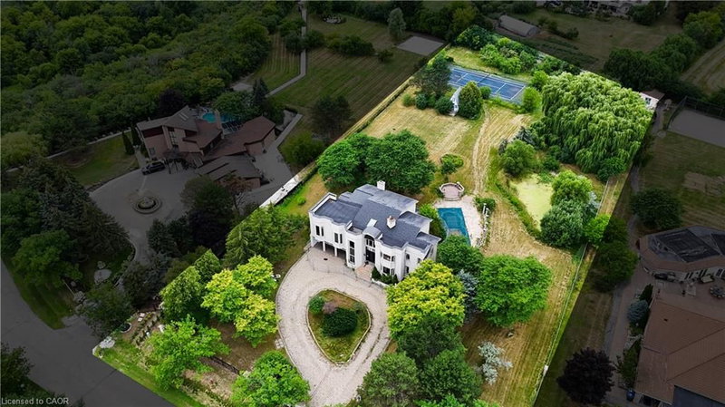 10 Merrydale Court