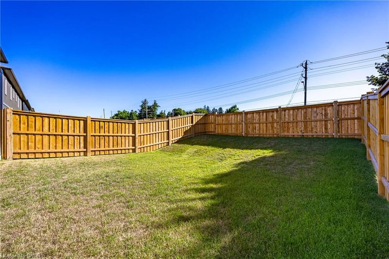 111 Amber Street photo 4