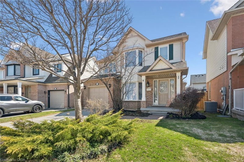 5147 Ravine Crescent