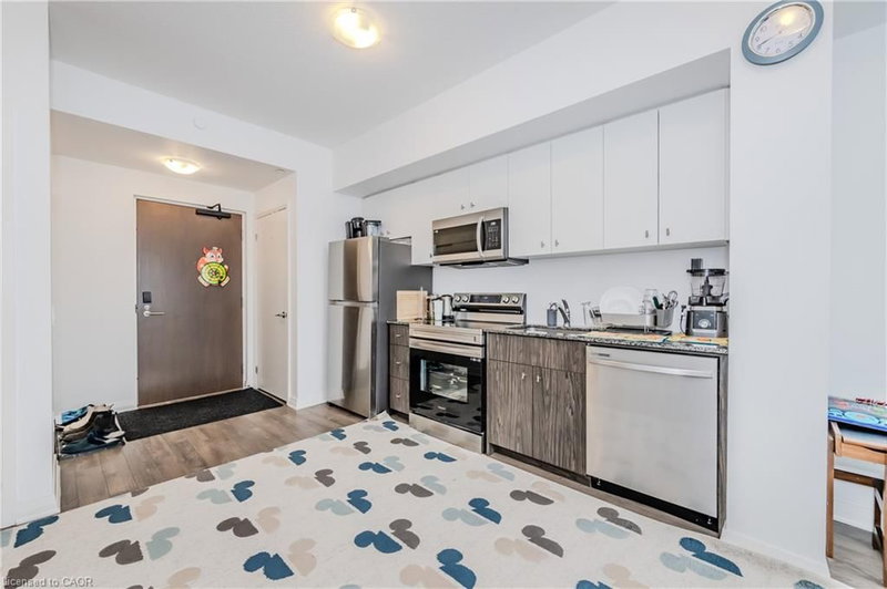 411 - 101 Golden Eagle Road