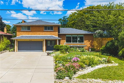 364 Fennell Avenue W