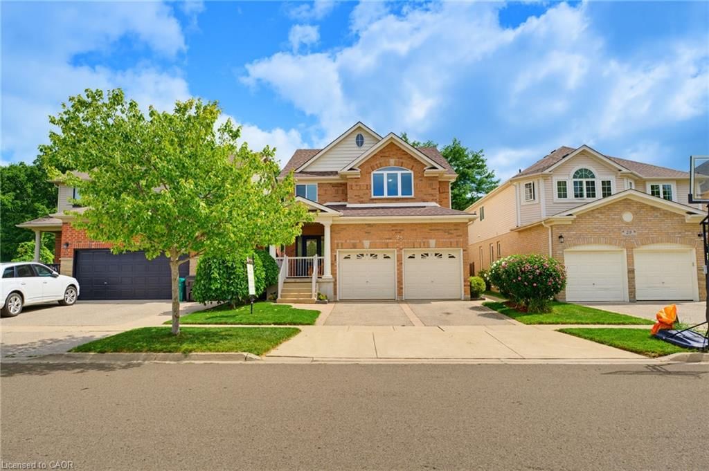 Single Family Residence sold at 25 Bluewater Drive, Cambridge, ON, N3C 4P5 - Hillcrest/Cooper/Townline Estates - MLS: 40852976