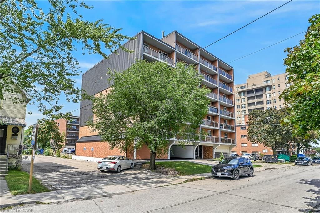 601 - 30 Summit Avenue 2