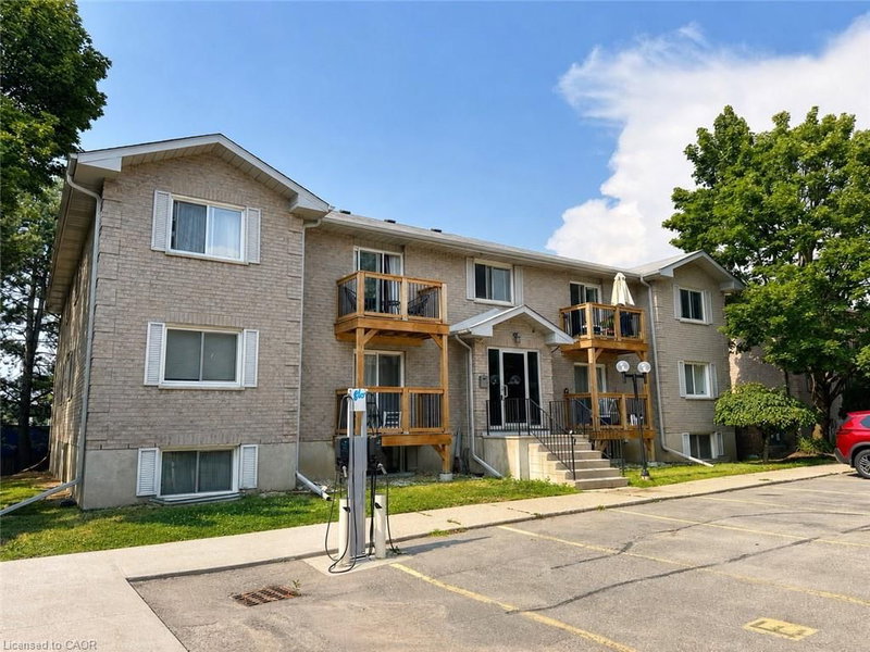 402 - 266 Overlea Drive