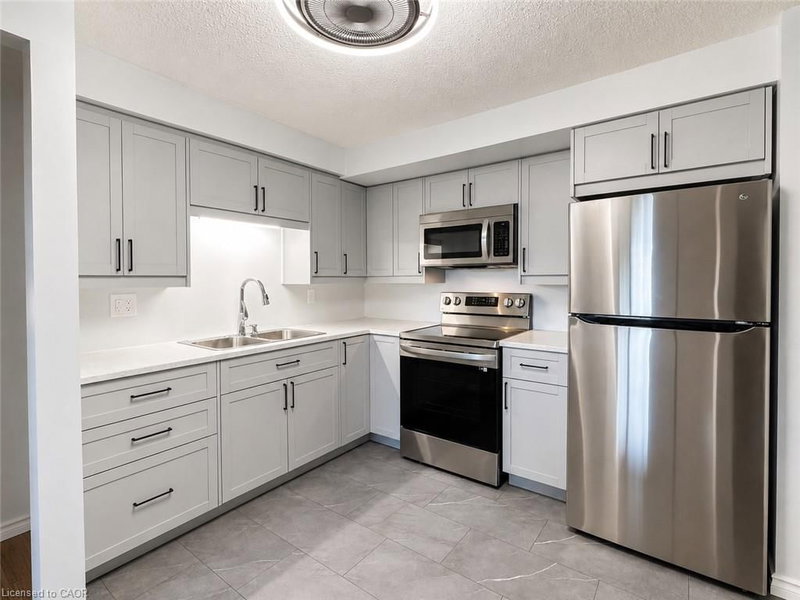 402 - 266 Overlea Drive
