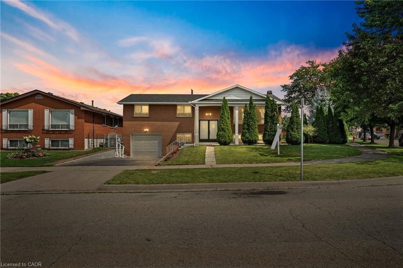 72 Eastbury Drive